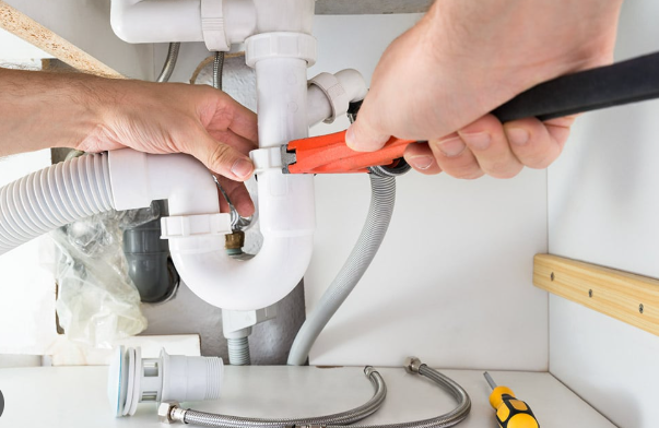 5 Hidden Plumbing Problems Only a Trained Eye Can Detect Early